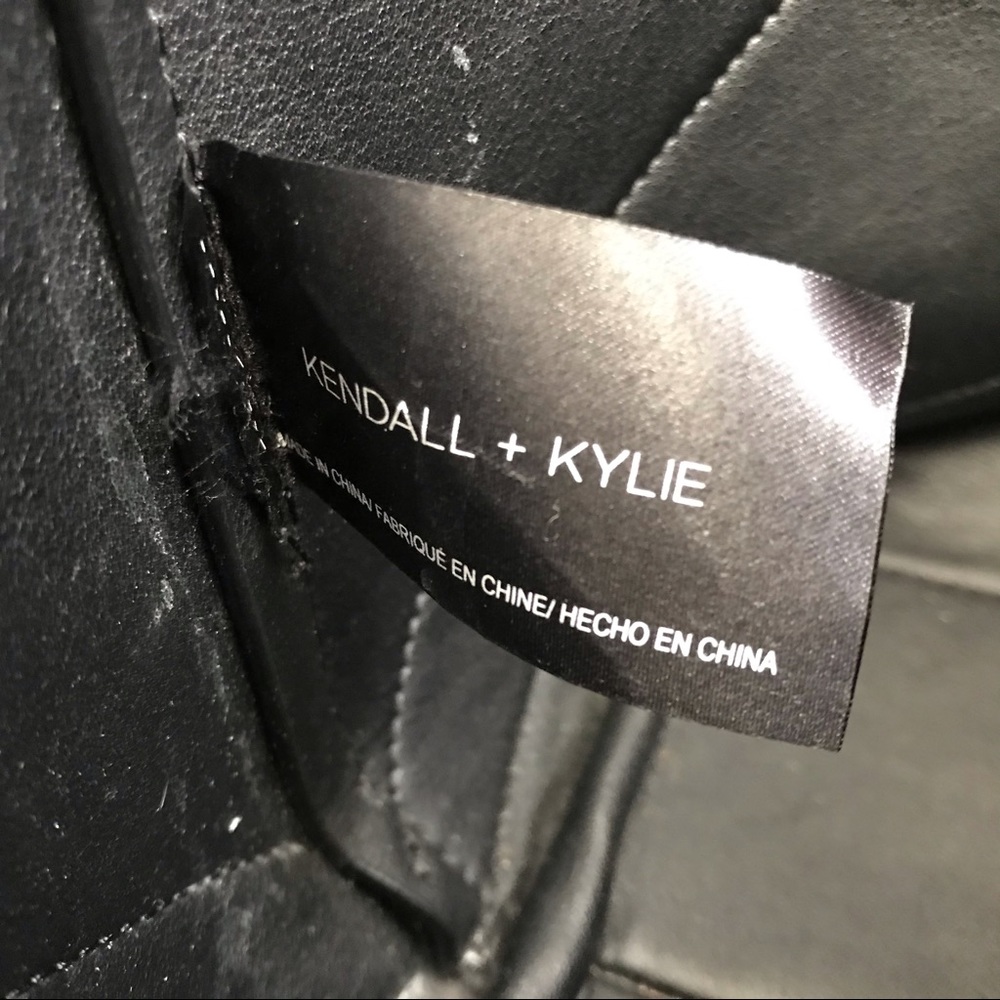 Kendall and Kylie Izzy Star Tote Black - Picture 8 of 8